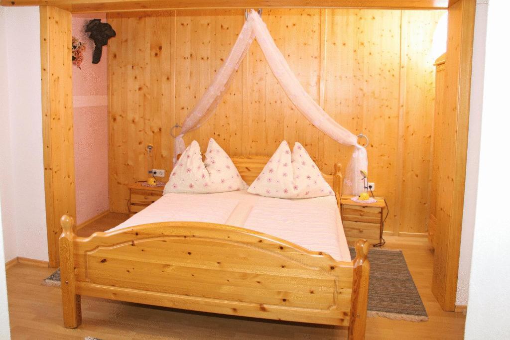 Gasthof Spengerwirt Hirschegg  Rum bild